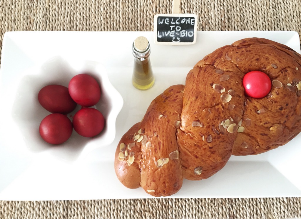 Red eggs and tsureki, the symbols of Greek Easter