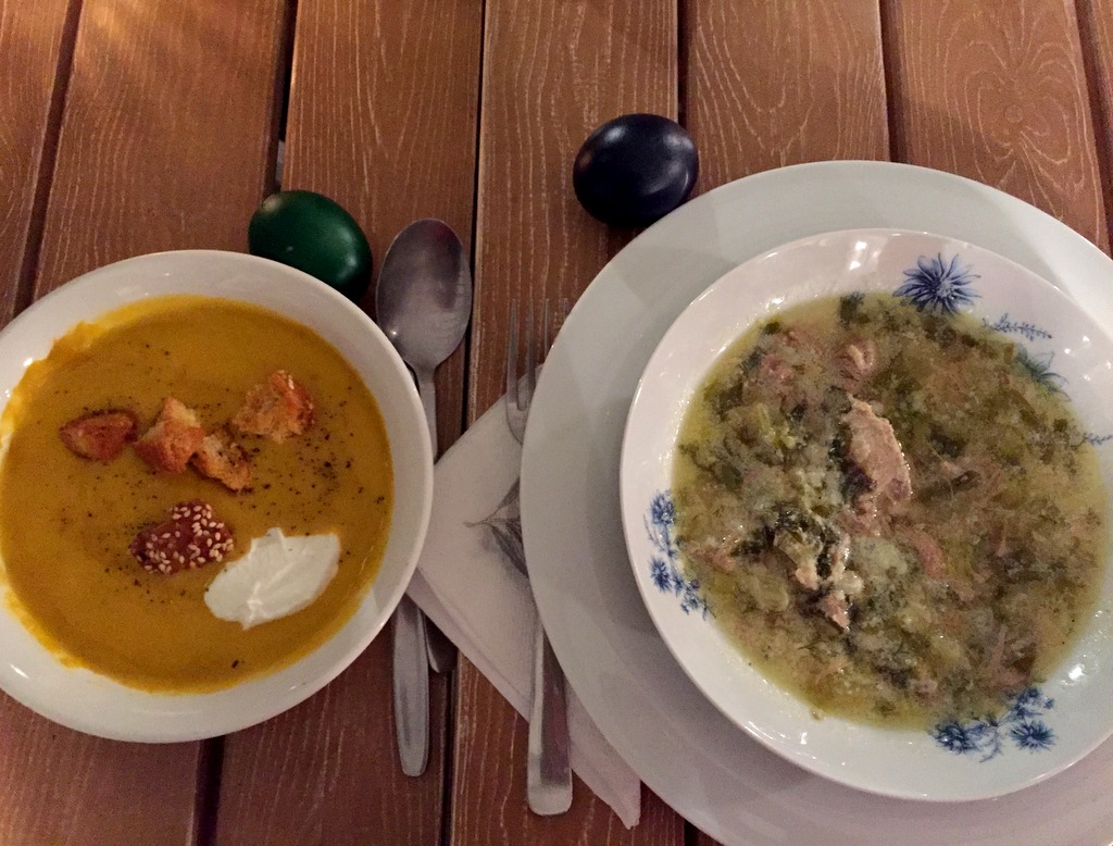 And of course you mustn't miss the traditional "margaritza" soup which is served after midnight. It's made from lettuce, leek, lamb livers and intestines. Nothing gets wasted! For vegetarians there is a pumpkin soup as an alternative :)