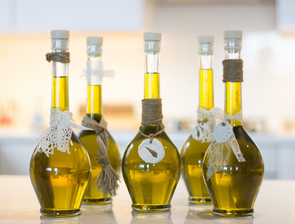 Guide to Greek olive oil