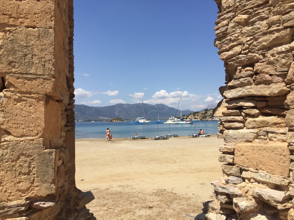 Best beaches on Poros and vicinity - Russian bay