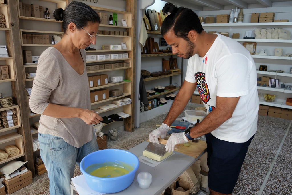 Soap making workshop with Olive Lab