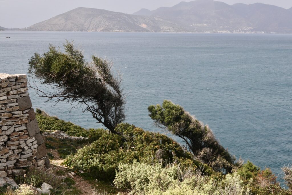 Poros lighthouse hike